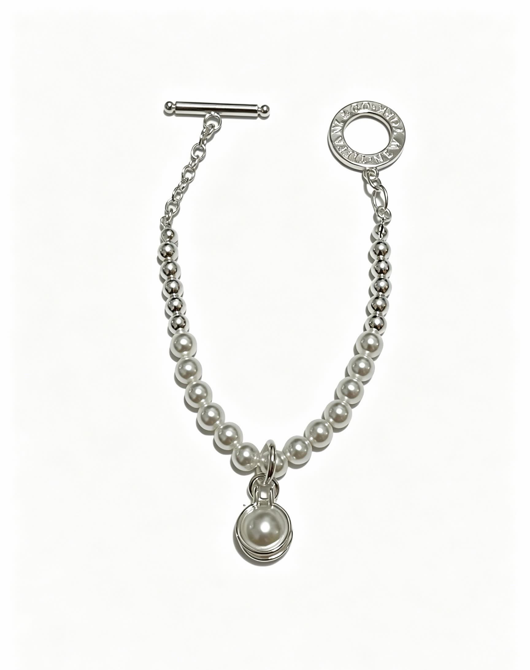 Tiffany & Co Elegant Silver Pearl Bracelet